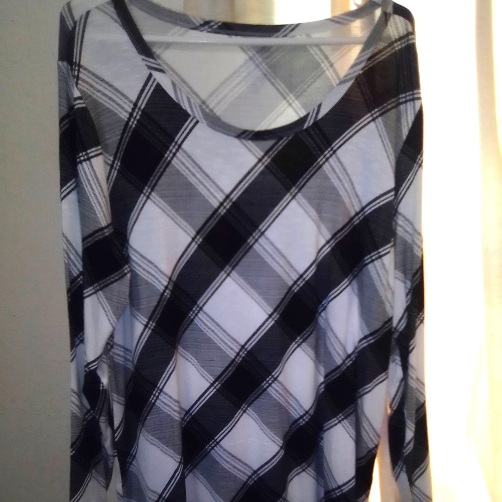 Maurices xxl long sleeve